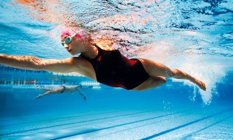 Плавание — этикет поведения в бассейне: 4 простых правила - Спорт и здоровый образ жизни - Культура, спорт, отдых - Жизнь в Москве - МОЛНЕТ.RU