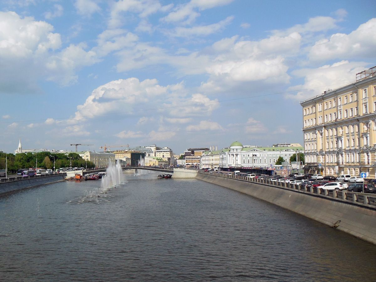 Москва болотная набережная