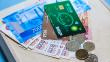 За год выросла доля россиян, откладывающих деньги на пенсию