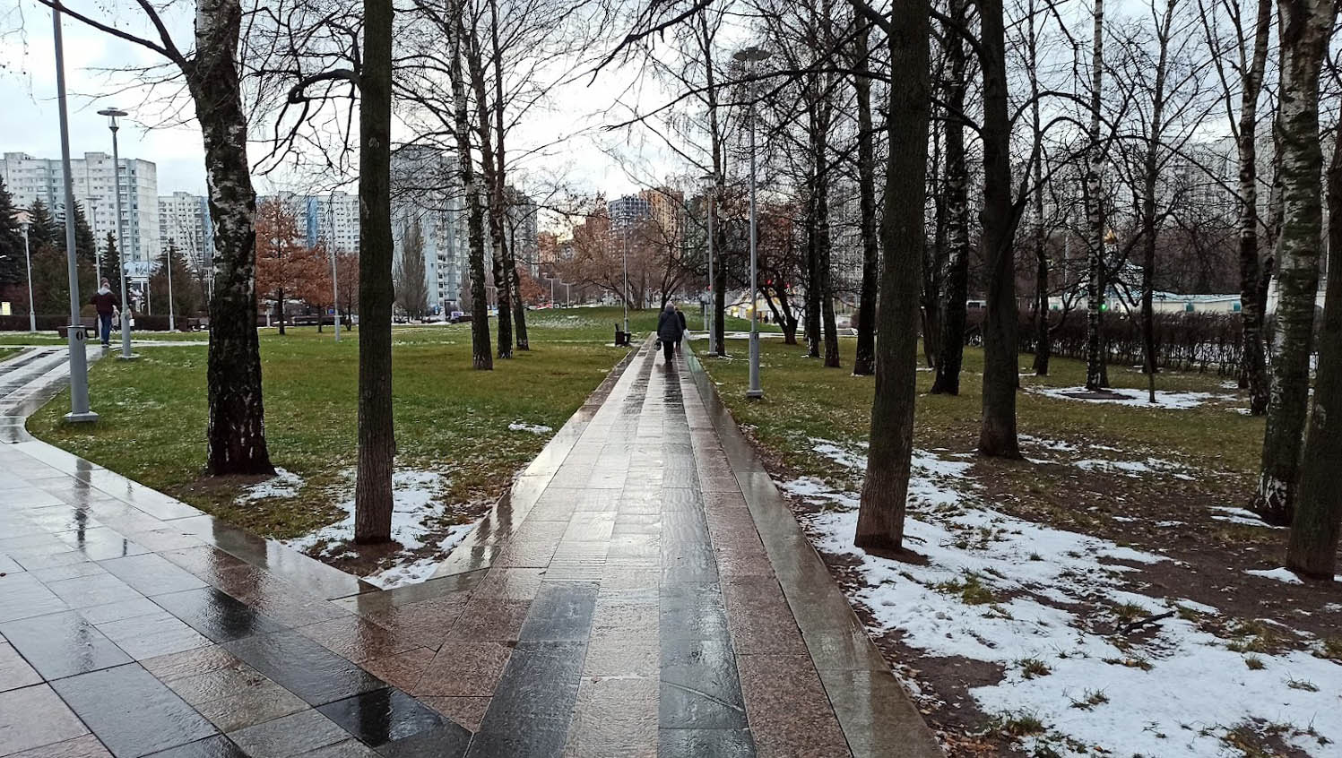 апрель в москве 2021