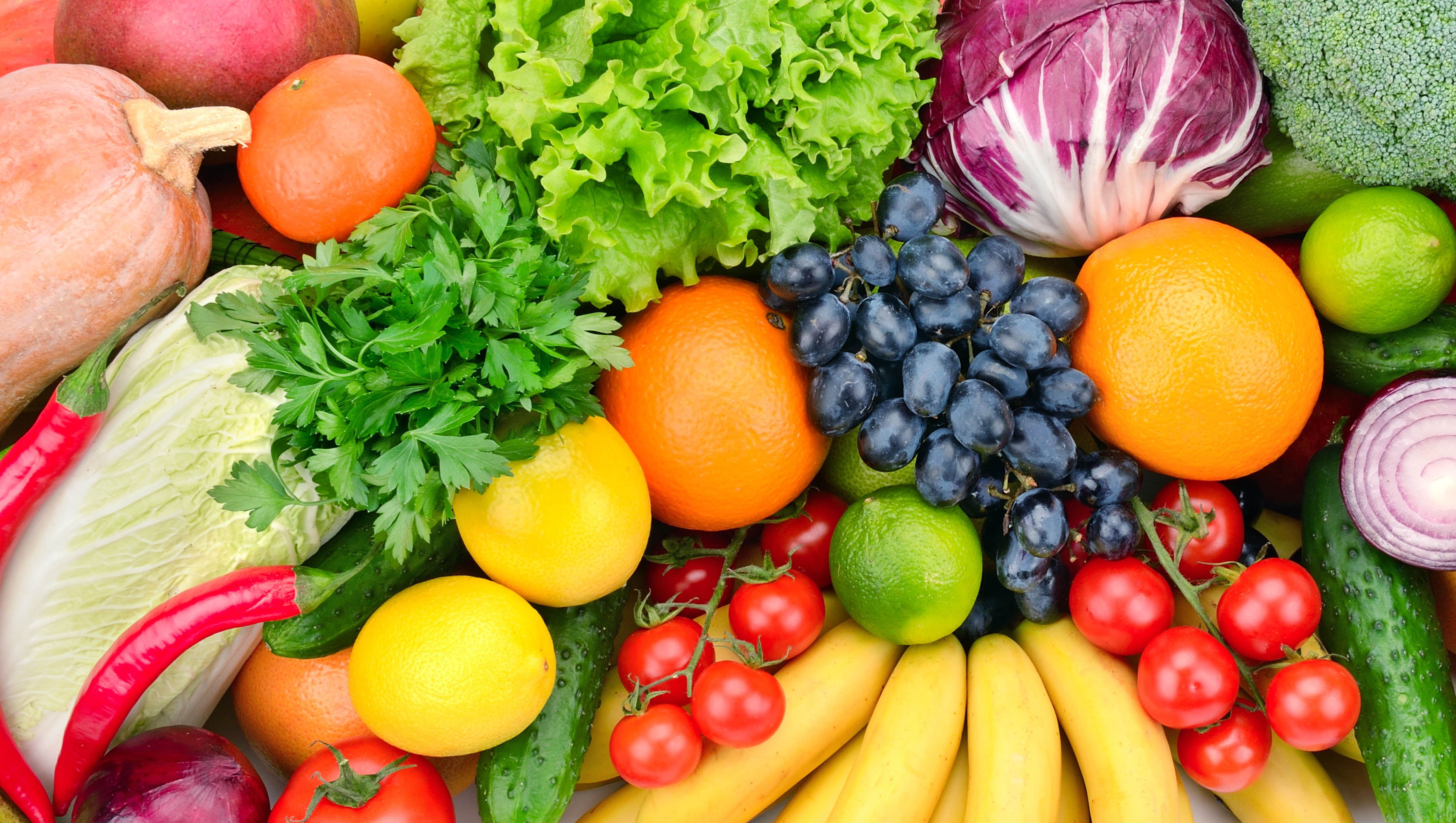 Качество свежих овощей. Овощи и фрукты. JDJIB B aheernb. Овощи и ягоды. Свежие овощи и фрукты.